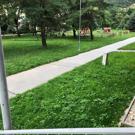 Jedenast.sk, Namestie Kozmonautov 5 Apartman