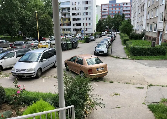 Jedenast.sk, Namestie Kozmonautov 5 * Košice